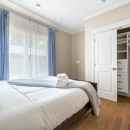 Vancouver Haven: Luxurious Private Bedroom Near Attractions Bagian luar foto